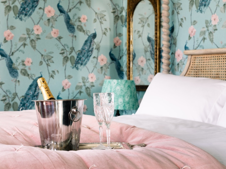 Das Portobello Hotel Boutique charmant Platz Bett Zimmer mit Champagner london