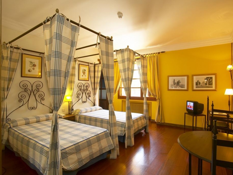 Real Monasterio de San Zoilo hotel castilla y leon 