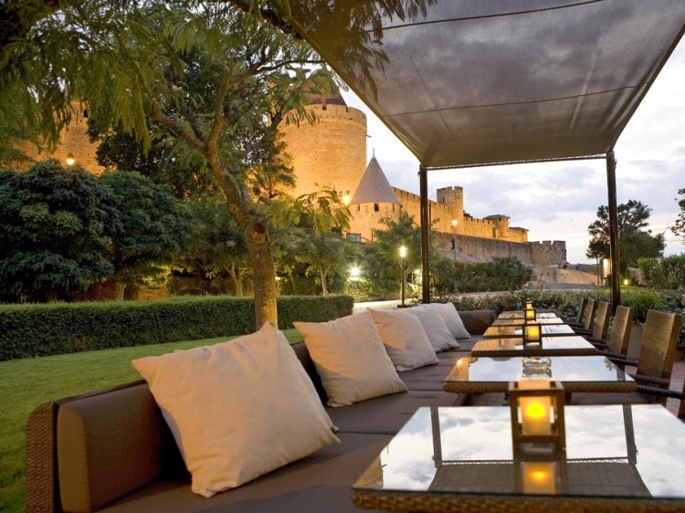 Terrasse im Hotel du Chateau Carcassonne Hotel Boutique bestes charmantes Hotel