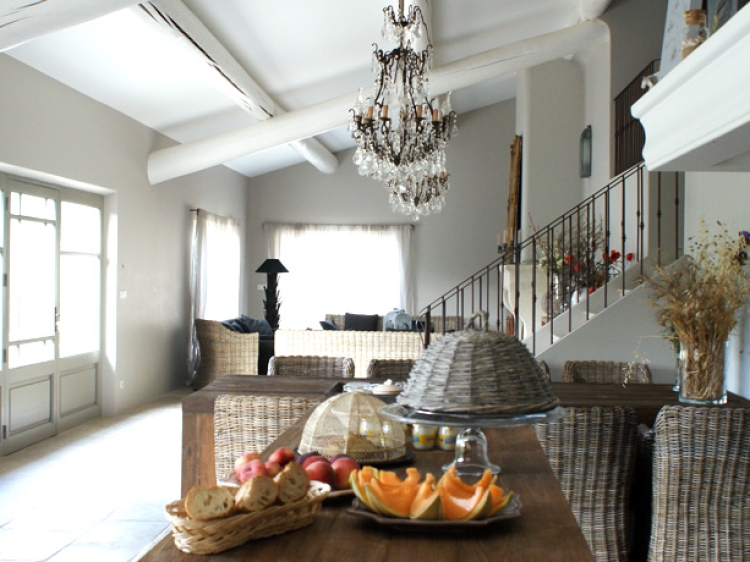 Maison des Collines Charming Bed and Breakfast Provence