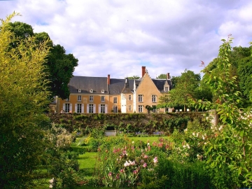 Château de la Barre - B&B & Selbstverpflegung in Conflans sur Anille, Loiretal