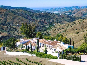 El Carligto - Hunting Lodge  - Ferienhaus oder Villa in Canillas de Aceituno, Malaga