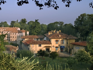 Hotel Villa Beccaris - Herrenhaus in Monforte d'Alba, Piemont