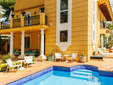 Hotel Boutique Villa Lorena By Charming Stay  - B&B in Malaga, Malaga