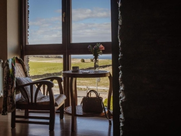 Hotel Pleamar - B&B in Valdés, Asturien