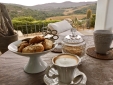 Breakfast time 