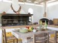Wohnen im / Verweilen in der Villa Elena Loutraki Griechenland boutique hotel  besonders luxuriös aussergewöhnlich trendig schick cool klein