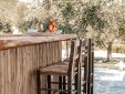 Wohnen im / Verweilen in der Villa Elena Loutraki Griechenland boutique hotel  besonders luxuriös aussergewöhnlich trendig schick cool klein