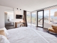 Corner Suite 