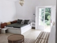 Zimmer, minimalistisches Design, Ferme Le Pavillon Hotel, Provence - Frankreich | Secretplaces