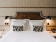 Deluxe Suite Bed