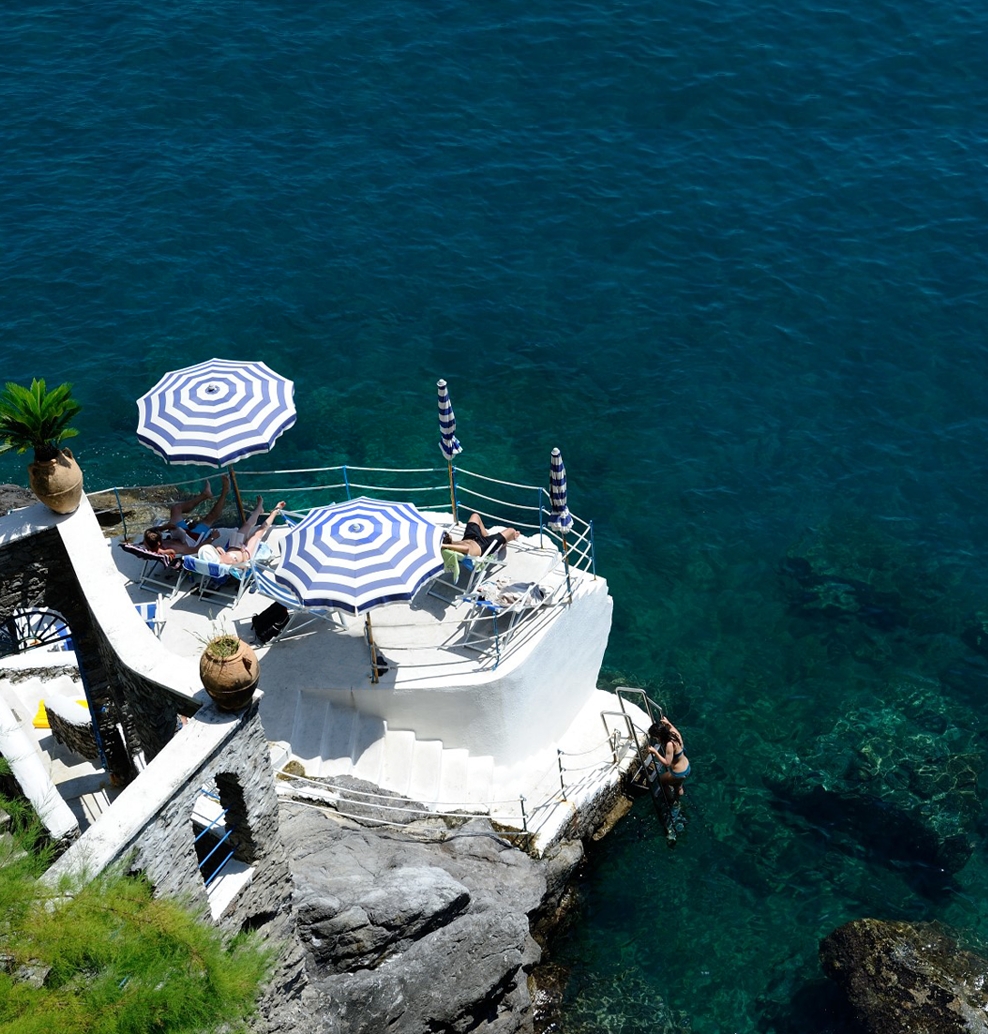 Kleine bezaubernde Strandhotels und Ferienhäuser am Meer